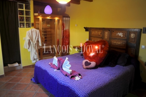 Guadalajara. Casas rurales en venta. Monasterio. Sierra Norte