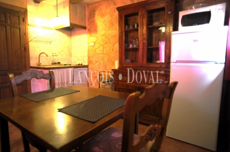 Guadalajara. Casas rurales en venta. Monasterio. Sierra Norte