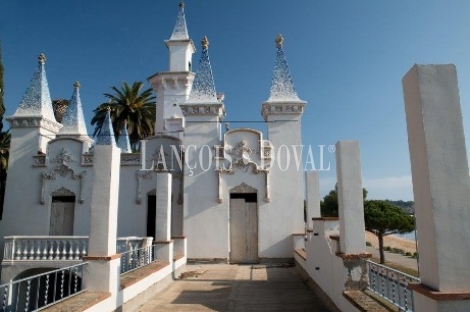 La Torre de les Punxes. S Agaró. Una propiedad singular en venta en la Costa Brava.