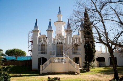 La Torre de les Punxes. S Agaró. Una propiedad singular en venta en la Costa Brava.