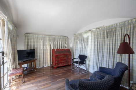 Sant Andreu Llavaneres. Exclusiva masía en venta. Casco Urbano. Ideal hostelería.