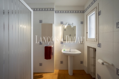 Sant Andreu Llavaneres. Exclusiva masía en venta. Casco Urbano. Ideal hostelería.