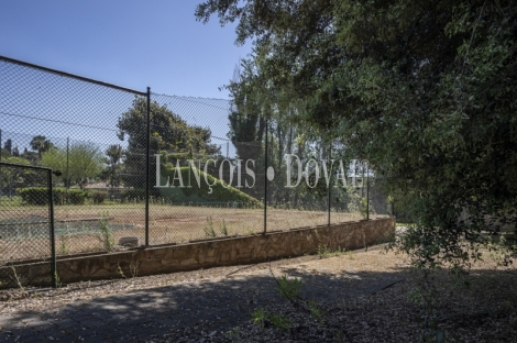 Sant Andreu Llavaneres. Exclusiva masía en venta. Casco Urbano. Ideal hostelería.