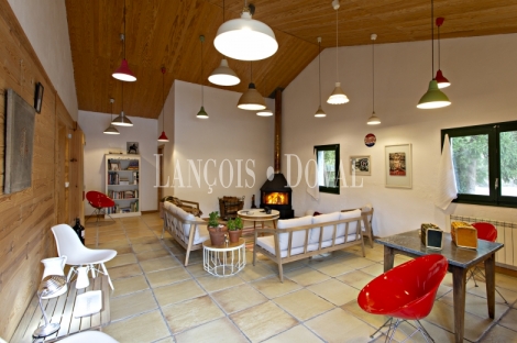 Casa rural en venta en el Prepirineo de Lleida: negocio activo en plena naturaleza