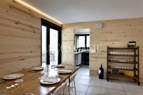 Casa rural en venta en el Prepirineo de Lleida: negocio activo en plena naturaleza