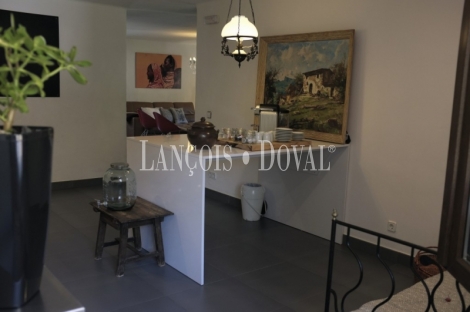 Casa rural en venta en el Prepirineo de Lleida: negocio activo en plena naturaleza
