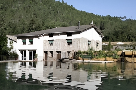 Casa rural en venta en el Prepirineo de Lleida: negocio activo en plena naturaleza
