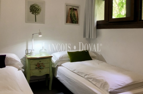 Casa rural en venta en el Prepirineo de Lleida: negocio activo en plena naturaleza