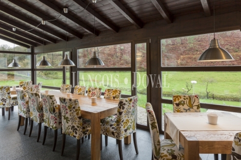 Luarca. Singular Hotel rural con encanto en venta en la playa de Portizuelo 