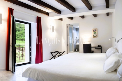Luarca. Singular Hotel rural con encanto en venta en la playa de Portizuelo 