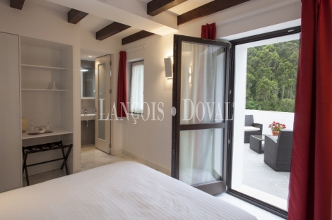 Luarca. Singular Hotel rural con encanto en venta en la playa de Portizuelo 