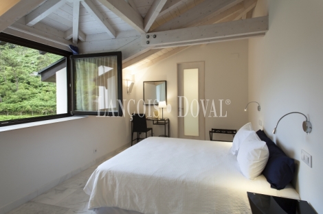 Luarca. Singular Hotel rural con encanto en venta en la playa de Portizuelo 