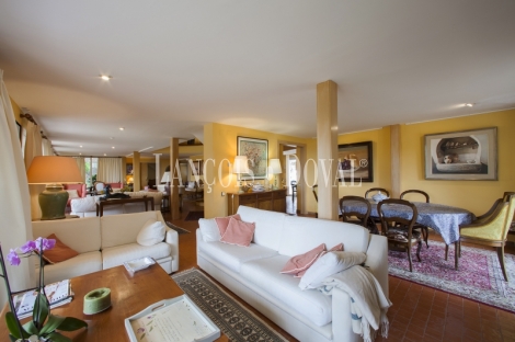 Sant Andreu de Llavaneres. Exclusiva propiedad en venta con vistas al mar y montaña 