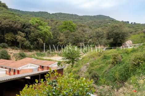 Barcelona. Centro hípico y escuela de equitación en venta. Sant Andreu de Llavaneres.