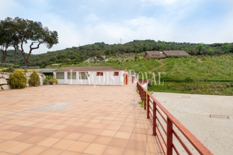 Barcelona. Centro hípico y escuela de equitación en venta. Sant Andreu de Llavaneres.