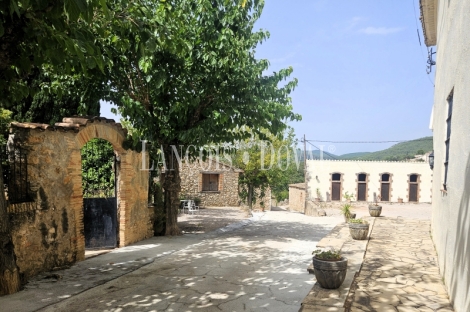 D.O Penedès. Antigua Masía y bodega en alquiler ideal enoturismo en el Alt Camp.