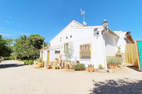 Albacete. las Lagunas de Ruidera. Complejo turístico  rural en venta. 
