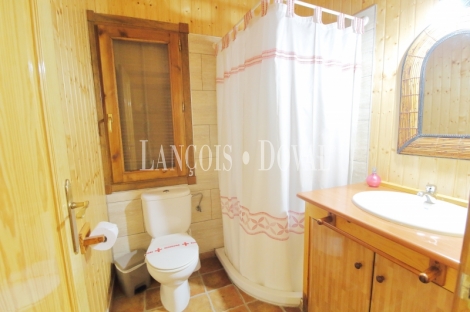 Albacete. las Lagunas de Ruidera. Complejo turístico  rural en venta. 