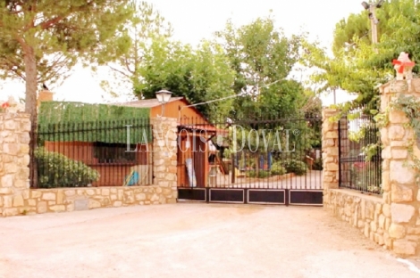 Albacete. las Lagunas de Ruidera. Complejo turístico  rural en venta. 