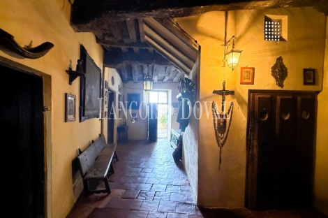 León. Una antigua Casa de campo en venta. Grajal de Campos