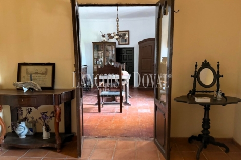 León. Una antigua Casa de campo en venta. Grajal de Campos