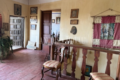 León. Una antigua Casa de campo en venta. Grajal de Campos