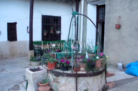 León. Una antigua Casa de campo en venta. Grajal de Campos