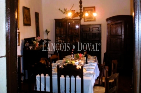 León. Una antigua Casa de campo en venta. Grajal de Campos