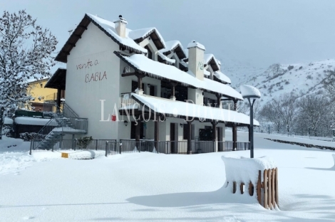 León. Apartamentos turísticos en venta. Babia. Torrebarrio Peña Ubiña