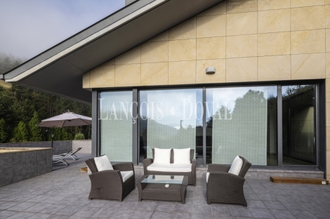 Llodio. Apartamentos turísticos en venta. Valle de Ayala. 