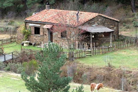 Guadalajara Sierra Norte. Casa rural en venta. Antiguo Molino harinero. 