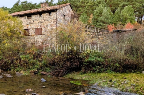 Guadalajara Sierra Norte. Casa rural en venta. Antiguo Molino harinero. 