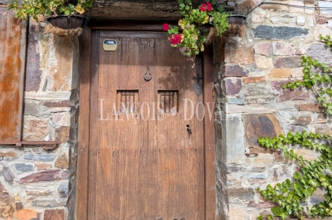 Guadalajara Sierra Norte. Casa rural en venta. Antiguo Molino harinero. 