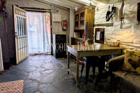 Guadalajara Sierra Norte. Casa rural en venta. Antiguo Molino harinero. 