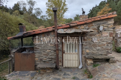 Guadalajara Sierra Norte. Casa rural en venta. Antiguo Molino harinero. 