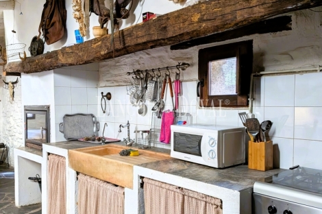 Guadalajara Sierra Norte. Casa rural en venta. Antiguo Molino harinero. 