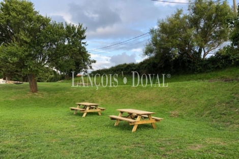 Cantabria. Miengo. Una singular casa rural en venta en el Camino del Norte