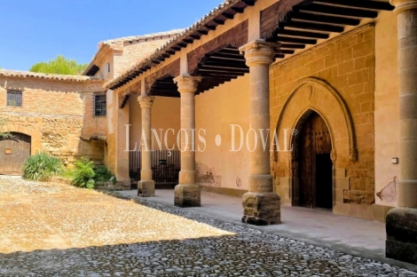 Monasterio en venta con proyecto hotelero. Huesca. 