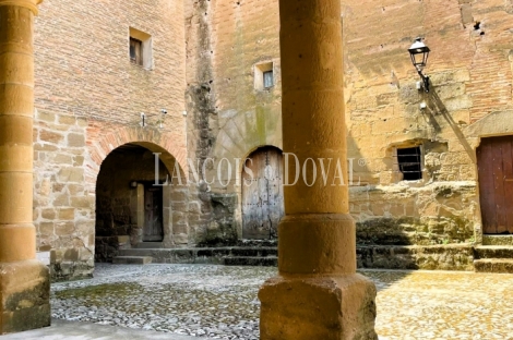 Monasterio en venta con proyecto hotelero. Huesca. 