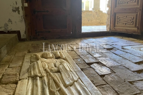 Monasterio en venta con proyecto hotelero. Huesca. 