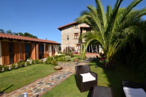 Noja. Cantabria. Casona con apartamentos turísticos en venta