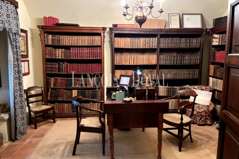 Gran finca histórica con masía modernista en venta en Llagostera Girona