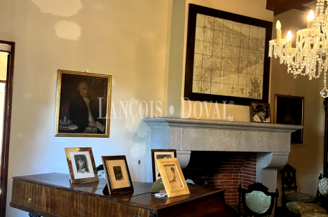 Gran finca histórica con masía modernista en venta en Llagostera Girona