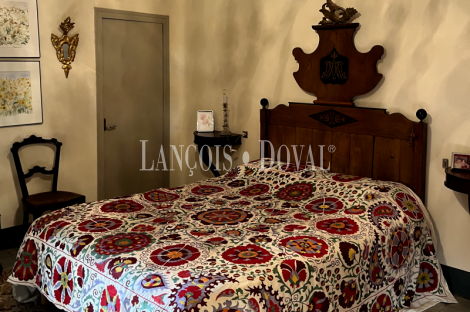 Gran finca histórica con masía modernista en venta en Llagostera Girona