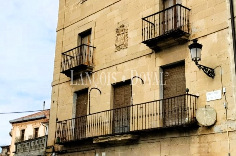 Casa palacio histórica en venta en Oyón-Oion. Rioja Alavesa. 
