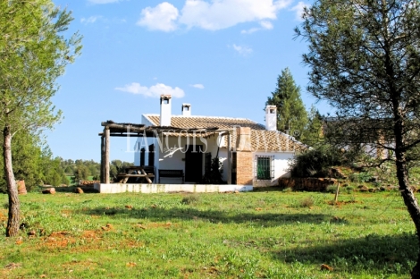 Cortijo con alojamiento turístico rural en venta. Las Lagunas de Ruidera, Ciudad Real. 