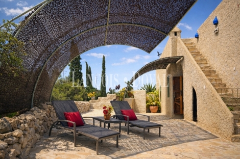 Cortijo con alojamiento turístico en venta en el Parque Natural de Cabo de Gata–Níjar