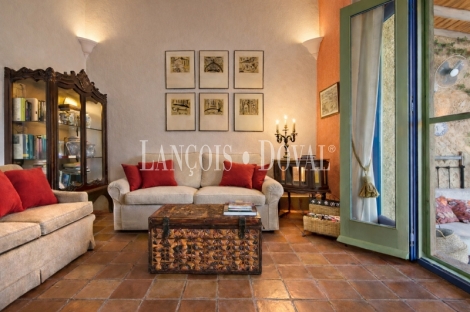 Cortijo con alojamiento turístico en venta en el Parque Natural de Cabo de Gata–Níjar