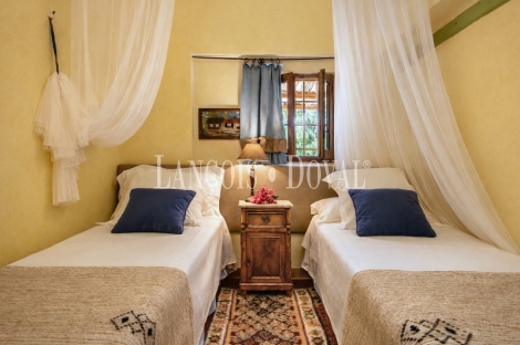 Cortijo con alojamiento turístico en venta en el Parque Natural de Cabo de Gata–Níjar