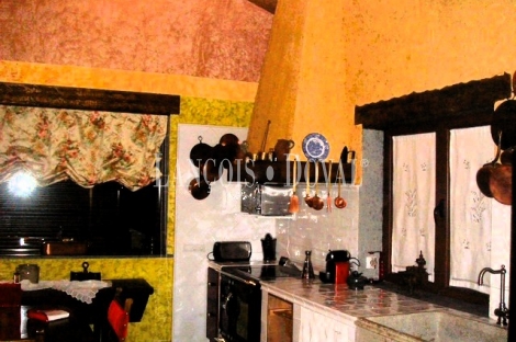 Casa rústica con encanto en venta. Sagallos de la Carballeda. Sierra de la Culebra